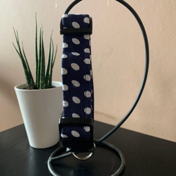 Collar-Navy Dots-2.jpeg